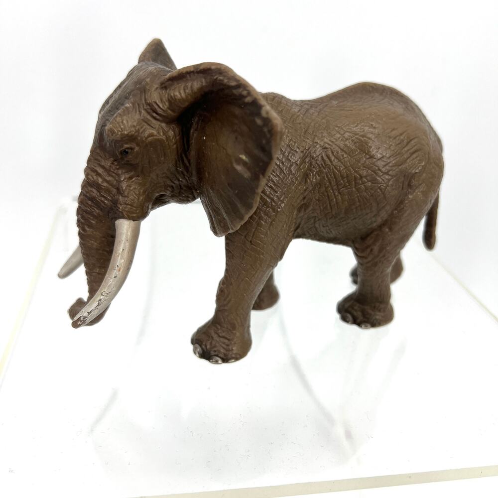 Vintage 2004 Schleich Germany Animal Elephant Tusks Toy Figure